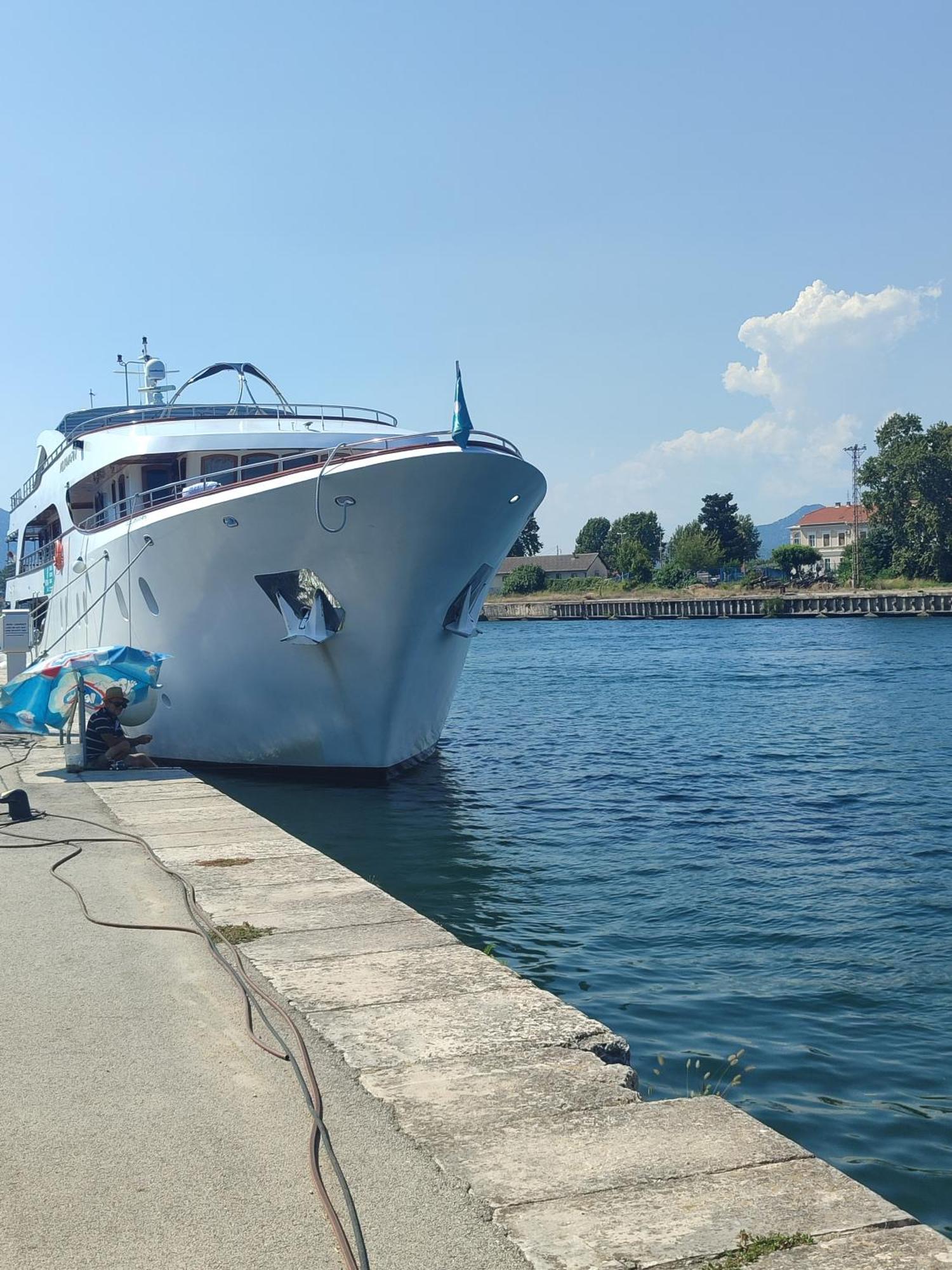 Apartman "Sarap" Metković Esterno foto